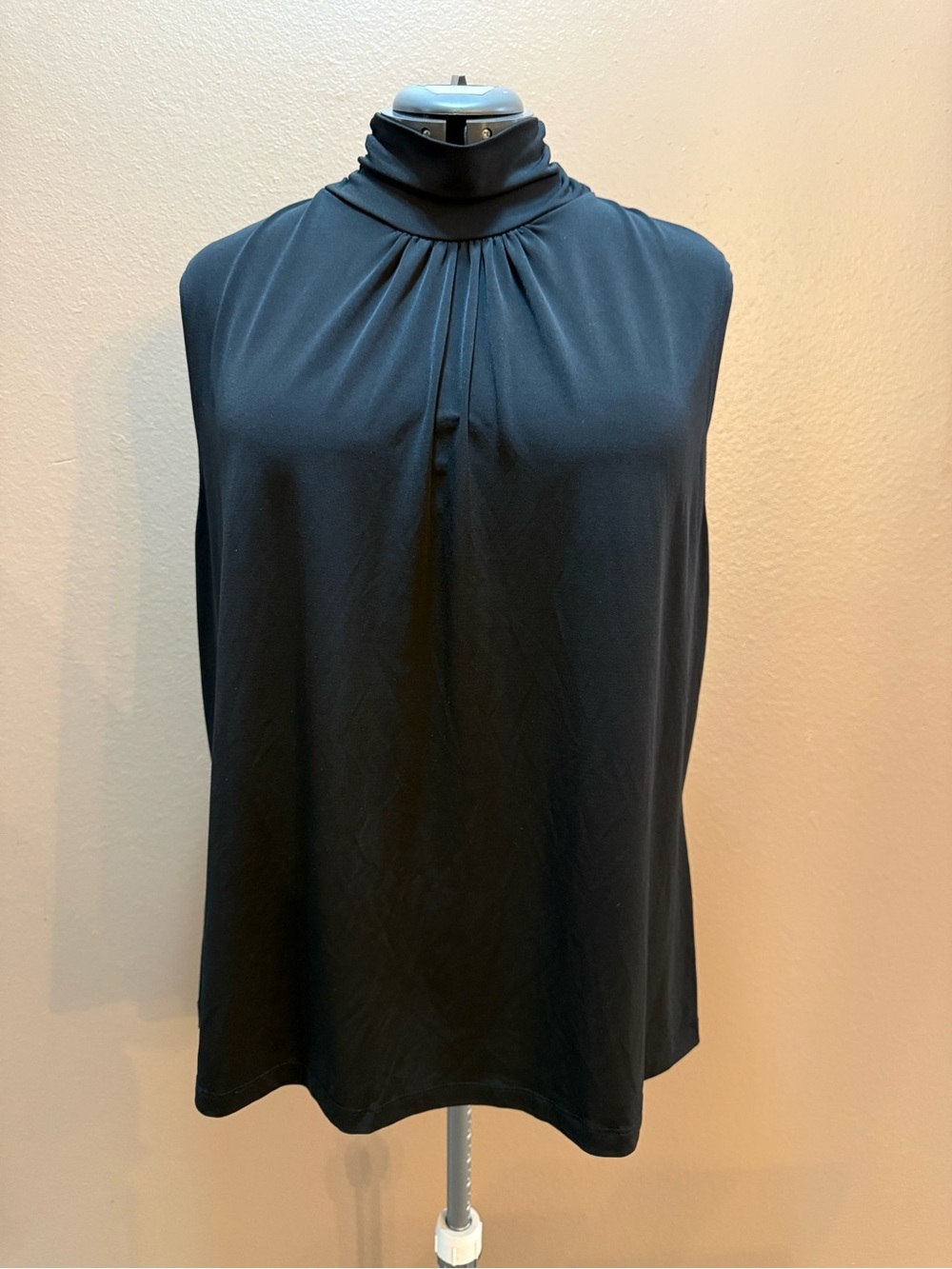 Fashion Bug Vintage High Neck Sleeveless Blouse Black Size 18 (no size tag)
